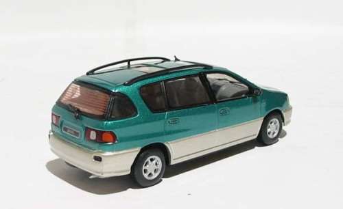 Toyota Picnic in green