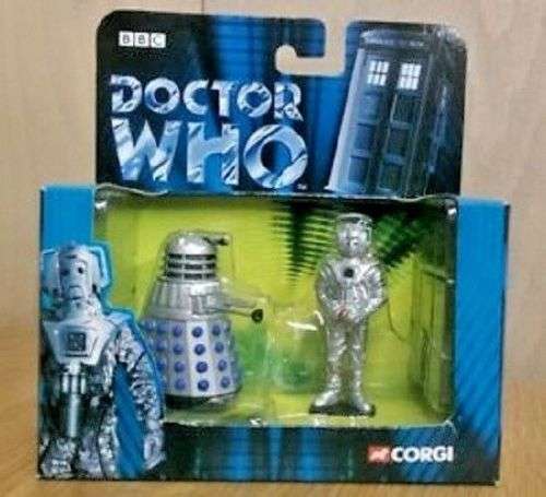 DOCTOR WHO Dalek & Cyberman 40th Anniversary 1963-2003