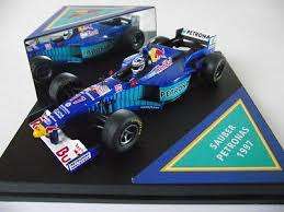 Sauber Petronas C16. Nicola Larini