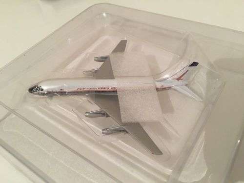 1/400 Gemini Jets GJEAL082 - Fly Eastern's Golden Falcon DC-8-21,