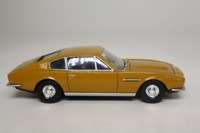 Aston Martin DBS & Lord Brett Sinclair Figure