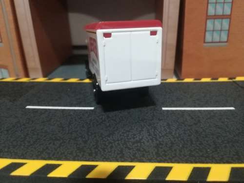 Beefeater Gin 1931 Morris Van