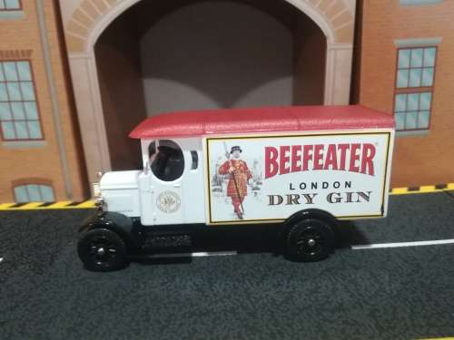 Beefeater Gin 1931 Morris Van