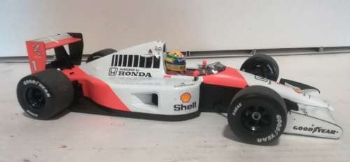 Ayrton Senna Mclaren 4/6 F1 Champion