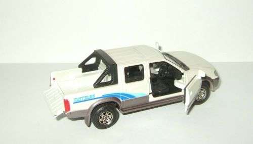 Nissan Datsun Pickup 4WD 2001