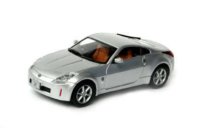 Nissan z coupe silver j collection
