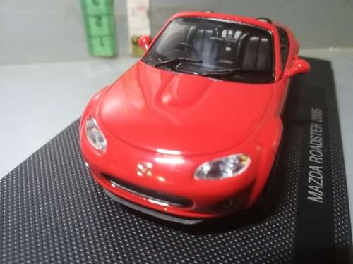 Mazda Roadster True Red