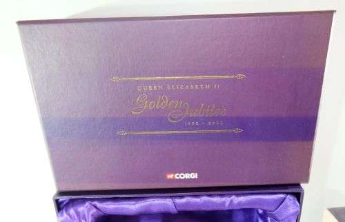 Routemaster Bus Queen Elizabeth II Jubilee Gold Plated