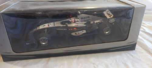 McLaren Mercedes MP4/19 - Kimi Raikkonen 2004