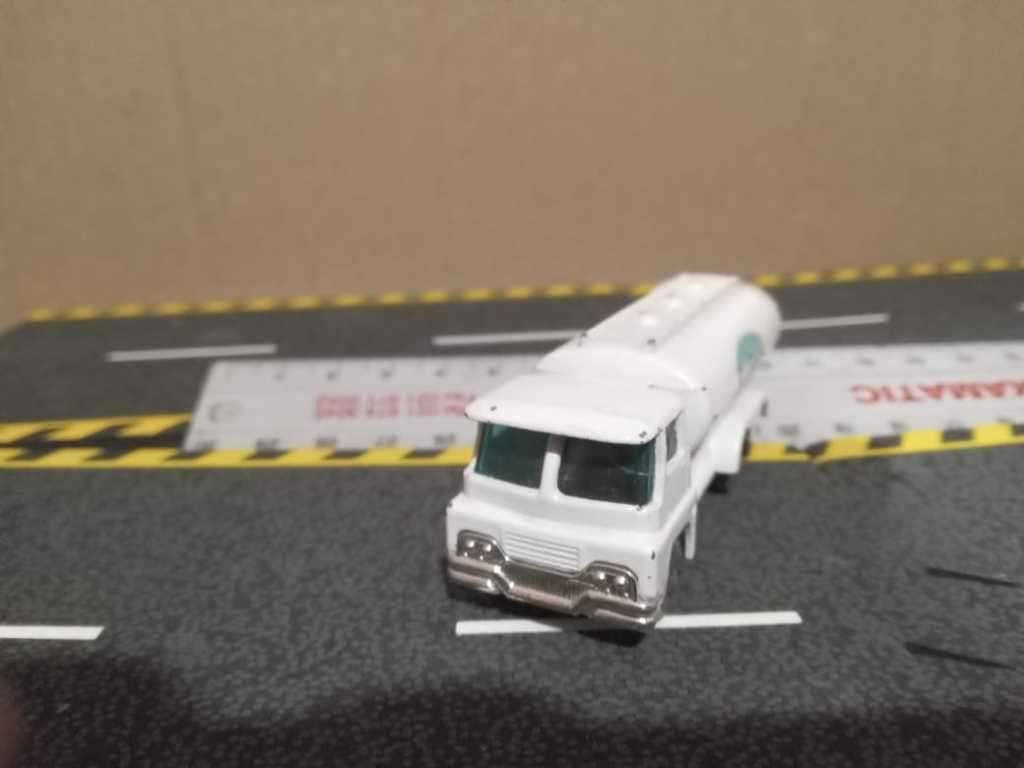 Husky Diecast Milk Truck