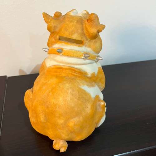 English bulldog piggy bank