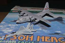 DRAGON WINGS 1:400 C-130H HERCULES AND F-15D EAGLE 55815
