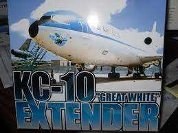 DRAGON WINGS 1:400 KC-10 EXTENDER GREAT WHITE 55472