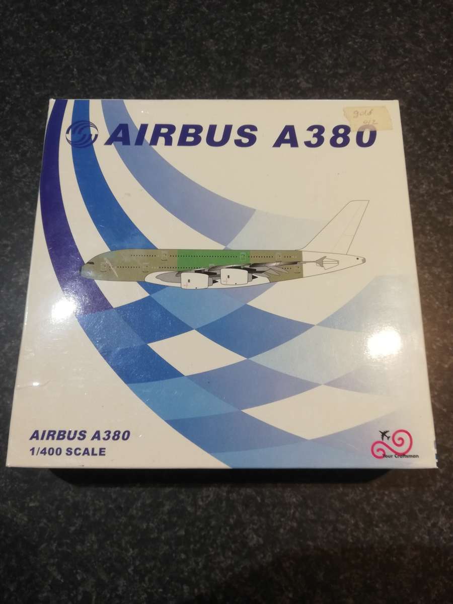 AIRBUS A380 1:400