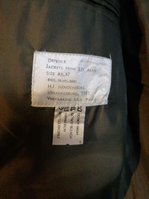 Mint condition Sadf luitenant step out jacket, assigned to Defence Head Quarters Pretora