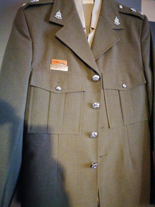 Mint condition full kit SADF luitenant step out uniform,