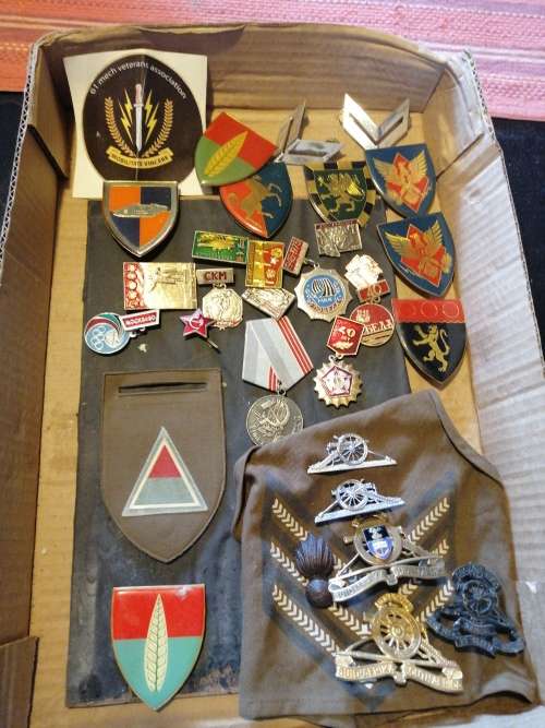Large militaria lot 32 pcs