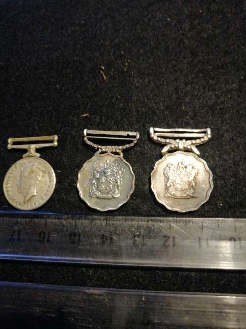 3 miniature medals 2 sadf long service and ww2 victory medal no ribbons