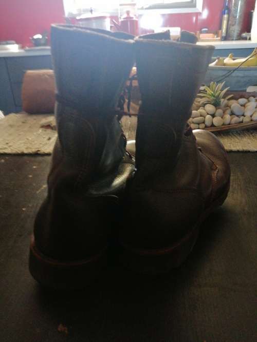 Mint condition SADF Border war boots, excellent condition size 9