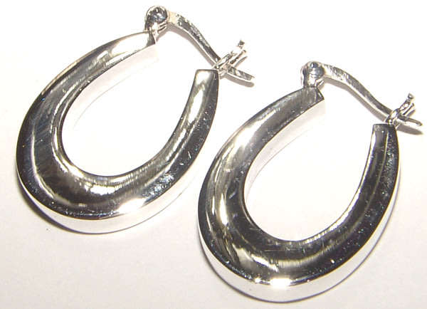 GORGEOUS HOOP EARRINGS SET IN SOLID .925 STERLING SILVER!