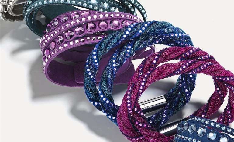 ***SWAROVSKI COLLECTION*** GENUINE SWAROVSKI STARDUST TWIST BRACELET!