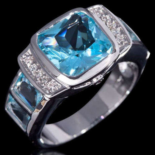 STUNNING AQUAMARINE 18K WHITE GOLD FILLED DRESS RING