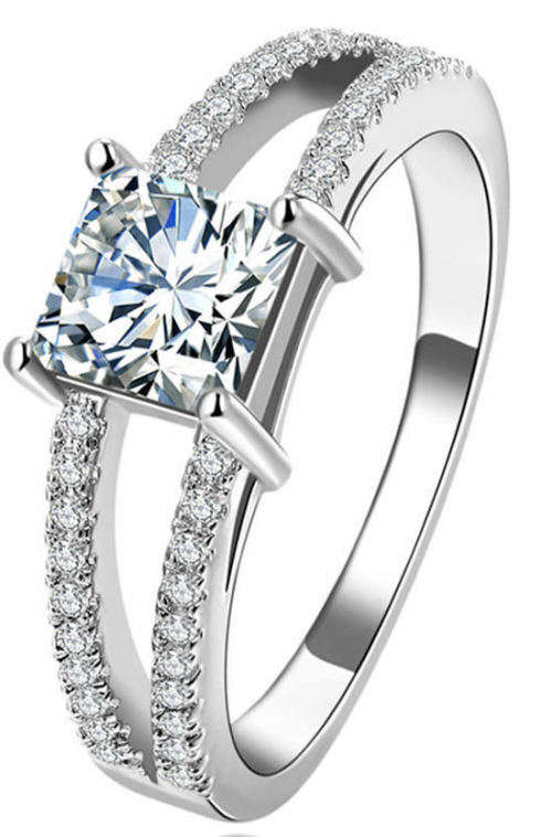 STUNNING SAPPHIRE 18K WHITE GOLD FILLED DRESS RING