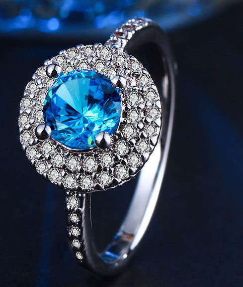 STUNNING AQUAMARINE 18K WHITE GOLD FILLED DRESS RING