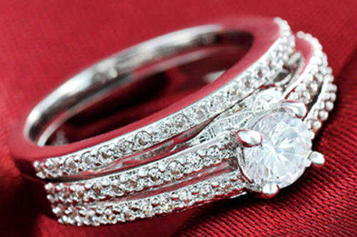 STUNNING TOPAZ 18K WHITE GOLD FILLED WEDDING RING SET