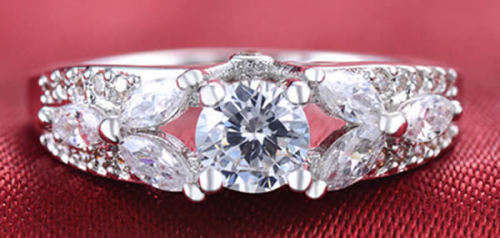 STUNNING SAPPHIRE 18K WHITE GOLD FILLED DRESS RING