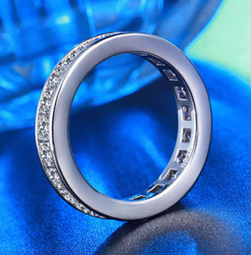 STUNNING SAPPHIRE 18K WHITE GOLD FILLED ETERNITY RING