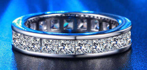STUNNING SAPPHIRE 18K WHITE GOLD FILLED ETERNITY RING
