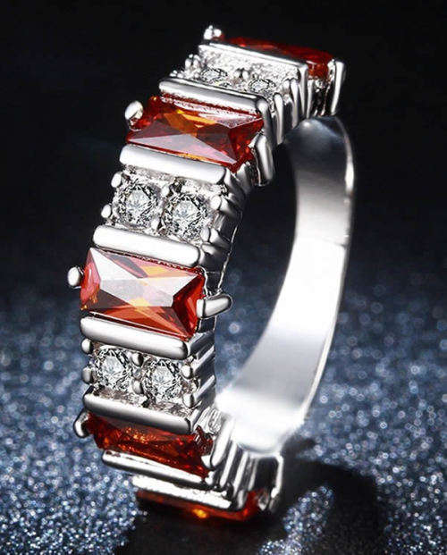 STUNNING GARNET 18K WHITE GOLD FILLED CHANNEL DRESS RING