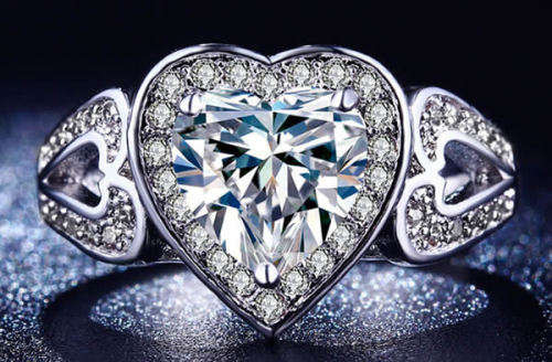 STUNNING SAPPHIRE 18K WHITE GOLD FILLED DRESS RING