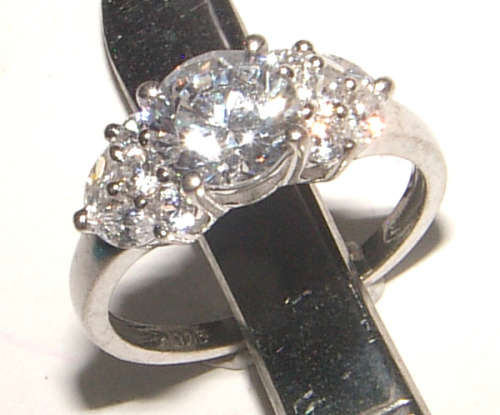 PURE PERFECTION! SOLID .925 STERLING RING WITH SIMULATED DIAMONDS!