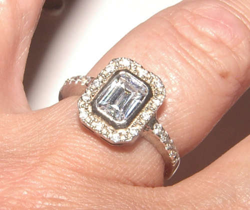 PURE PERFECTION! SOLID .925 STERLING SILVER RING WITH SIMULATED DIAMONDS!