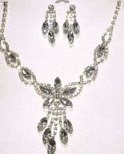 RHINESTONE ENCRUSTED SILVER NECKLACE AND EARRINGS SET