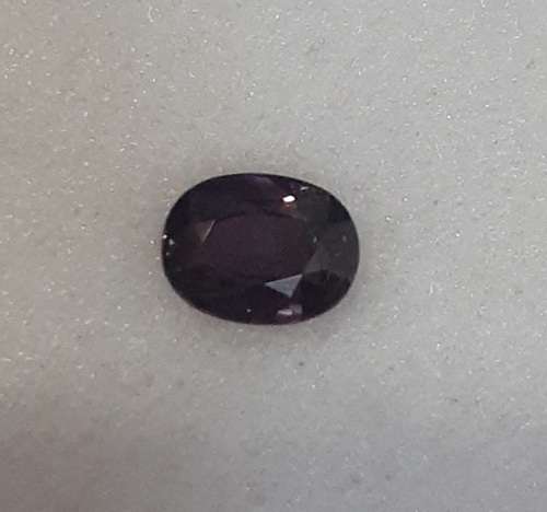 NATURAL SAPPHIRE -  COLOUR CHANGE GREEN TO PURPLE OVAL CUT - 1.150cts!!