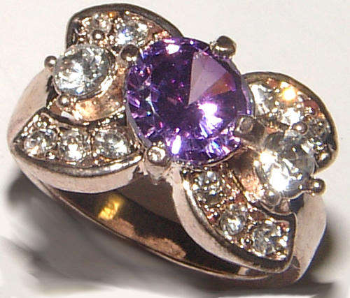 BEAUTIFUL RHINESTONE ENCRUSTED DRESS RING - ***NEW***!