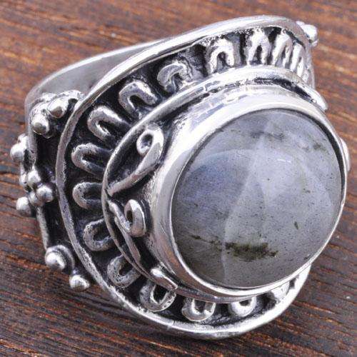 ***WOAW!***A RING THAT WILL KNOCK YOUR SOCKS OFF!!! - new