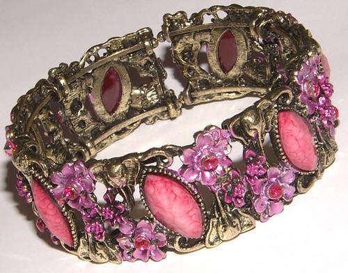 ***STUNNING!!!*** DESIGNER INSPIRED VINTAGE STYLE FLORAL BANGLE!