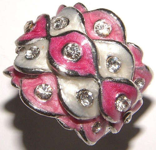 BEAUTIFUL  DRESS RING WITH RHINESTONES AND ENAMELLING - ***NEW***!