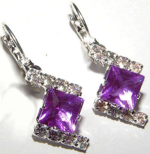 *** PRETTY*** RHINESTONE DANGLING EARRINGS!!!