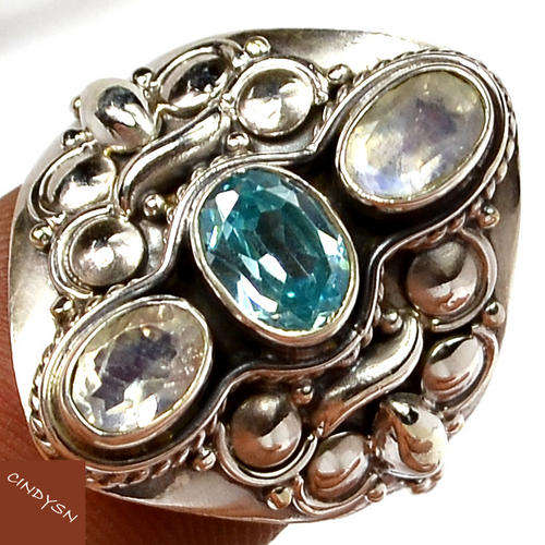 ***WOAW!!!*** GORGEOUS NATURAL MOONSTONE AND TOPAZ IN SOLID STERLING SILVER RING!!!