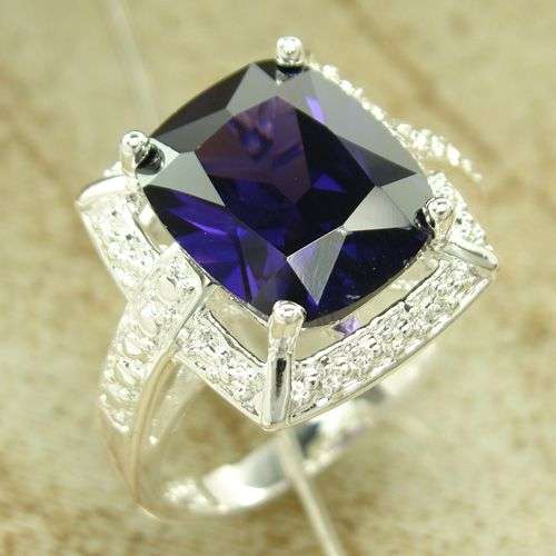 ***GORGEOUS DESIGN!!!***STUNNING AMETHYST IN STERLING SILVER RING!!!
