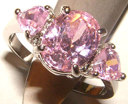 ***GORGEOUS!!***STUNNING WHITE GP THREE STONE RING!!!