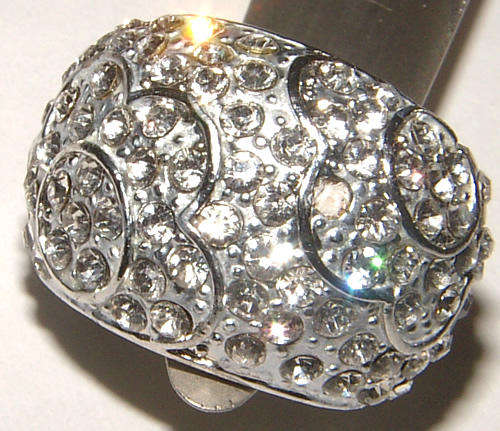 **SIZE L**BEAUTIFUL RHINESTONE ENCRUSTED DRESS RING - ***NEW!***