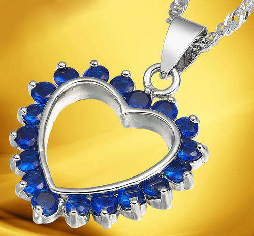 ***HIGHT VALUE ITEM!!*** GORGEOUS SAPPHIRE HEART PENDANT WITH CHAIN!!