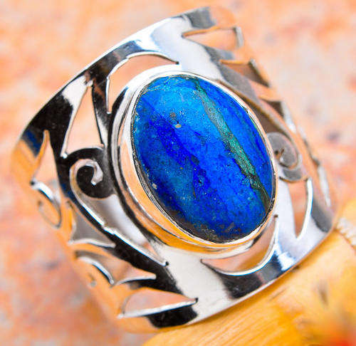 ***WOAW!!!*** NATURAL RAINBOW CALSILICA IN SOLID STERLING SILVER RING!!!