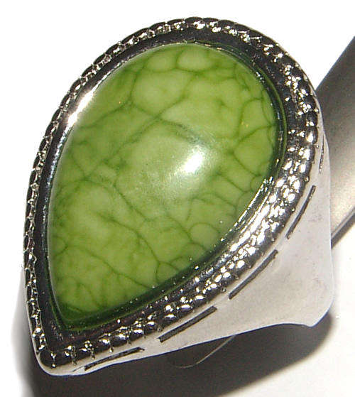 *** BOLD IS BEAUTIFUL!!*** SILVER  BLING  RING - SIZE 9.5 - NEW!